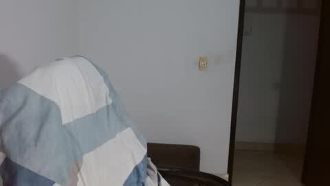 Snapshot of bfernando_05 chatting on February 2026 02:27:01 AM BAYRON online show from February 2026 02:27:01 AM