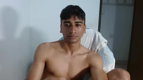 Snapshot of bfernando_05 chatting on March 2026 10:48:01 PM BAYRON online show from March 2026 10:48:01 PM