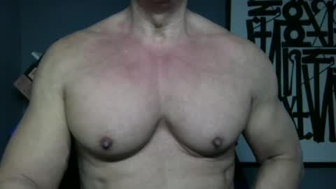 BGDKMUSCLEGUY - SELECTED BY CHATURBATE AS A TOP BROADCASTER FOR 2023 online show from June 2026 05:18:01 PM