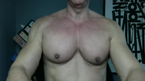 BGDKMUSCLEGUY - SELECTED BY CHATURBATE AS A TOP BROADCASTER FOR 2023 online show from June 2026 01:41:02 AM