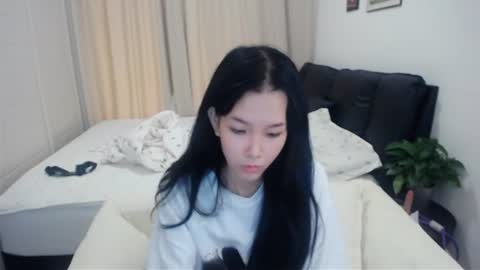 bhwuyulian online show from June 2026 03:40:01 AM