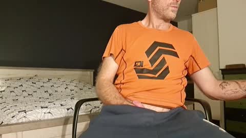 My name is David and if you like public exhibitions you wont be disappointed with me LoL - My favorite vibes is 44  online show from December 2024 09:53:02 PM