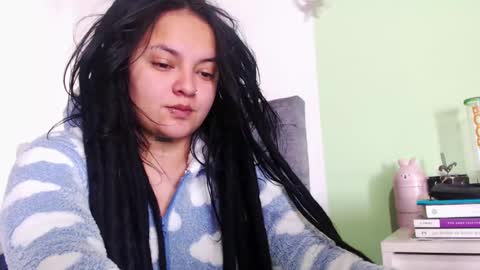 BiaBia online show from December 2024 01:41:01 PM