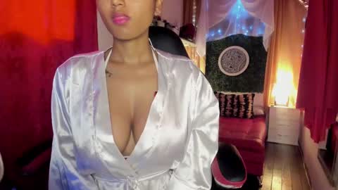 bianca and maxwell online show from February 2025 01:44:01 PM