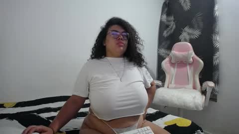 Bianca Tuesday to Sunday from 2am to 6am UTC-5 online show from February 2025 10:40:01 AM