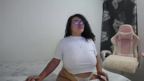 Bianca Tuesday to Sunday from 2am to 6am UTC-5 online show from September 2025 09:24:01 AM