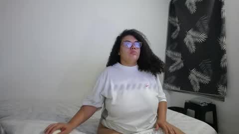 Bianca Tuesday to Sunday from 2am to 6am UTC-5 online show from May 2026 09:14:01 AM
