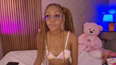 Snapshot of biancaa__18 chatting on April 2026 07:12:01 PM biancaa__18 online show from April 2026 07:12:01 PM