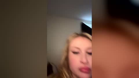 biancaberryxo online show from May 2026 11:26:01 AM