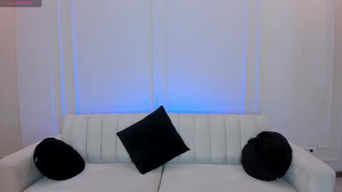 Bianca Pierce online show from May 2026 12:11:01 PM