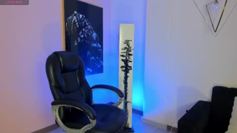 Bianca Pierce online show from July 2026 12:00:02 PM