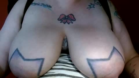 Snapshot of bianka_star_ chatting on December 2025 10:15:01 PM bianca online show from December 2025 10:15:01 PM