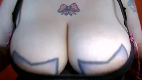 Snapshot of bianka_star_ chatting on February 2026 01:59:01 PM bianca online show from February 2026 01:59:01 PM
