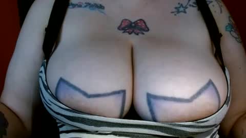 Snapshot of bianka_star_ chatting on February 2026 01:50:02 PM bianca online show from February 2026 01:50:02 PM