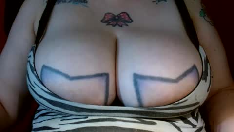 Snapshot of bianka_star_ chatting on April 2026 01:18:01 PM bianca online show from April 2026 01:18:01 PM