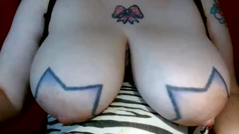 Snapshot of bianka_star_ chatting on May 2026 01:17:01 PM bianca online show from May 2026 01:17:01 PM