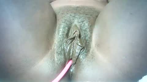 pretty online show from January 2025 01:02:02 PM