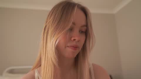 Snapshot of bibi_it_is chatting on March 2025 08:27:01 AM Bibi online show from March 2025 08:27:01 AM