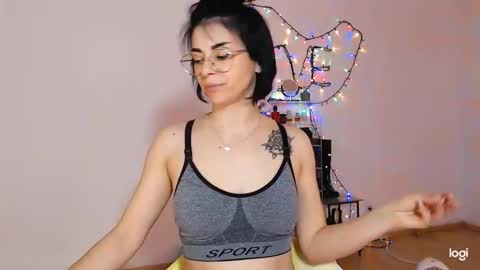 innasugarwild online show from May 2026 02:23:01 PM