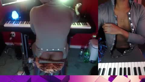 BicepsandFrot online show from January 2026 03:56:01 AM