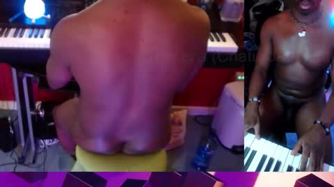 BicepsandFrot online show from February 2026 07:51:01 AM