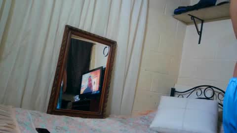 Snapshot of bichopeludo chatting on September 2025 05:34:01 PM bichopeludo online show from September 2025 05:34:01 PM