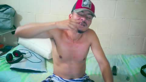 Snapshot of bichopeludo chatting on October 2025 12:19:02 AM bichopeludo online show from October 2025 12:19:02 AM