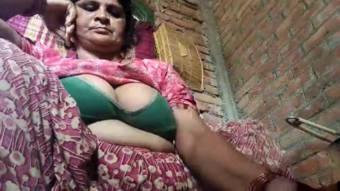 Mona online show from September 2025 03:50:01 AM