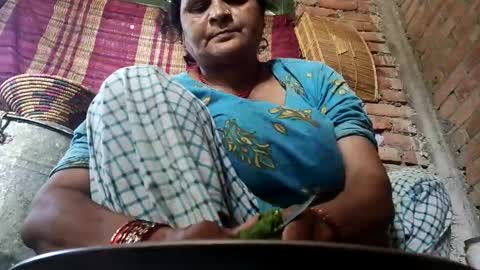 Mona online show from September 2025 03:17:02 AM