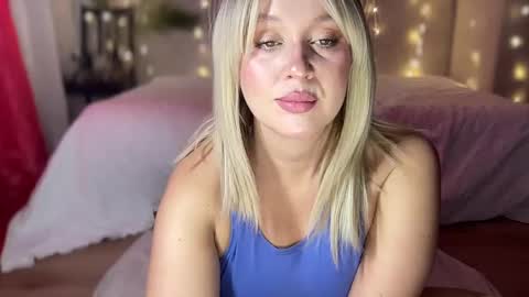 Snapshot of big_ass_blonde chatting on December 2024 04:09:02 AM Eva online show from December 2024 04:09:02 AM