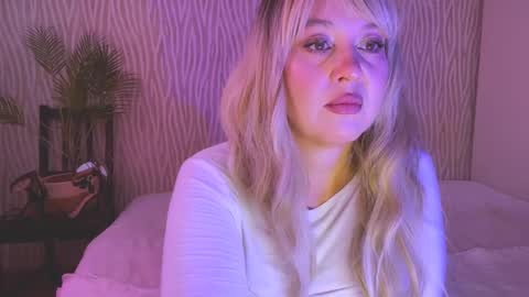 Snapshot of big_ass_blonde chatting on January 2025 05:05:02 AM Eva online show from January 2025 05:05:02 AM