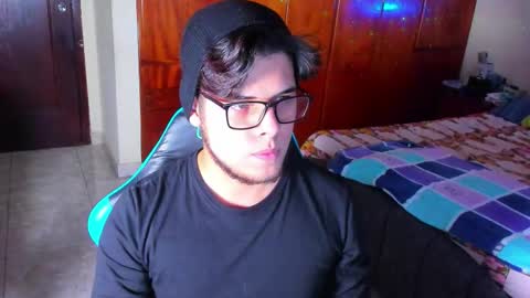 Snapshot of big_cockjughead chatting on October 2025 08:27:02 PM Logan Sprouse online show from October 2025 08:27:02 PM