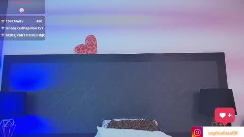 Snapshot of big_tits_in_your_face chatting on March 2025 02:03:01 AM Tell me Sophia online show from March 2025 02:03:01 AM