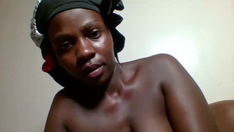 Snapshot of bigass_berry chatting on February 2026 02:04:01 AM bigass online show from February 2026 02:04:01 AM