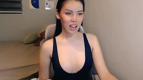 Mia online show from June 2026 04:30:01 PM