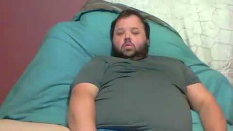 Snapshot of bigbear3287 chatting on November 2025 04:56:02 AM Liam online show from November 2025 04:56:02 AM