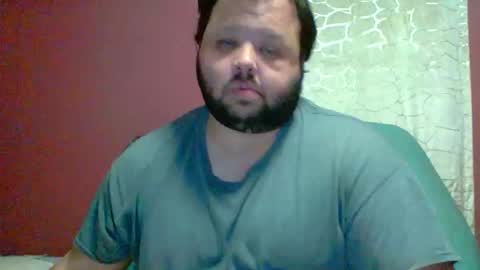 Snapshot of bigbear3287 chatting on November 2025 09:09:02 AM Liam online show from November 2025 09:09:02 AM