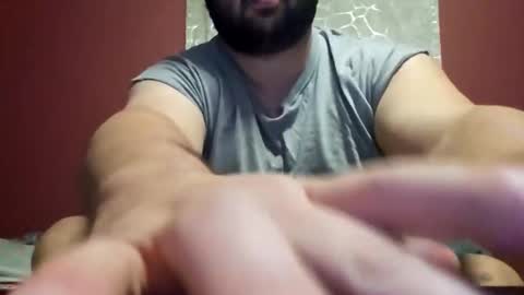 Snapshot of bigbear3287 chatting on December 2025 09:25:01 AM Liam online show from December 2025 09:25:01 AM