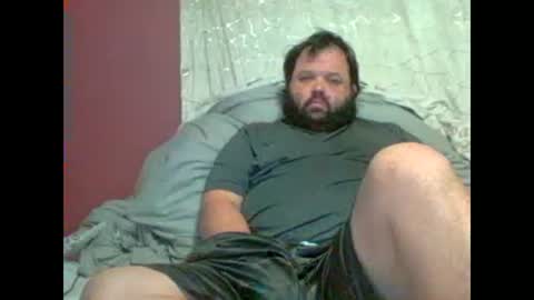 Snapshot of bigbear3287 chatting on January 2026 07:02:02 AM Liam online show from January 2026 07:02:02 AM