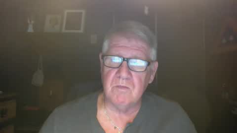 Snapshot of bigbeerdrinker1 chatting on October 2025 03:56:02 AM bigbeerdrinker online show from October 2025 03:56:02 AM