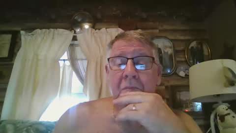 Snapshot of bigbeerdrinker1 chatting on November 2025 05:06:01 PM bigbeerdrinker online show from November 2025 05:06:01 PM
