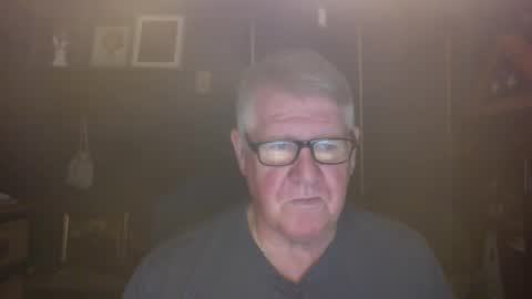 Snapshot of bigbeerdrinker1 chatting on November 2025 04:45:02 AM bigbeerdrinker online show from November 2025 04:45:02 AM