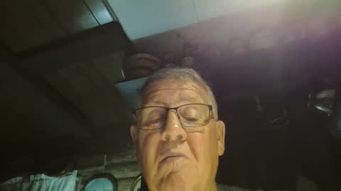 Snapshot of bigbeerdrinker1 chatting on November 2025 07:25:02 PM bigbeerdrinker online show from November 2025 07:25:02 PM