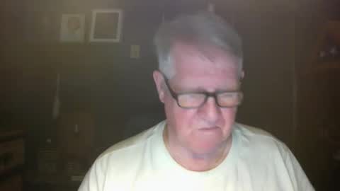 Snapshot of bigbeerdrinker1 chatting on January 2026 04:47:01 AM bigbeerdrinker online show from January 2026 04:47:01 AM