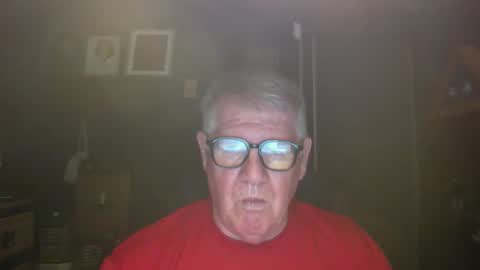 Snapshot of bigbeerdrinker1 chatting on March 2026 04:07:02 AM bigbeerdrinker online show from March 2026 04:07:02 AM