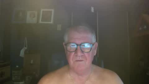 Snapshot of bigbeerdrinker1 chatting on March 2026 04:12:02 PM bigbeerdrinker online show from March 2026 04:12:02 PM