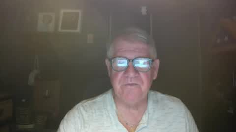 Snapshot of bigbeerdrinker1 chatting on March 2026 05:07:02 AM bigbeerdrinker online show from March 2026 05:07:02 AM