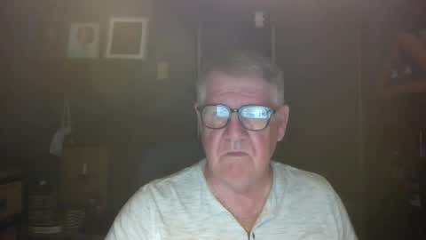 Snapshot of bigbeerdrinker1 chatting on March 2026 04:02:02 AM bigbeerdrinker online show from March 2026 04:02:02 AM