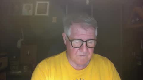 Snapshot of bigbeerdrinker1 chatting on April 2026 03:18:01 AM bigbeerdrinker online show from April 2026 03:18:01 AM