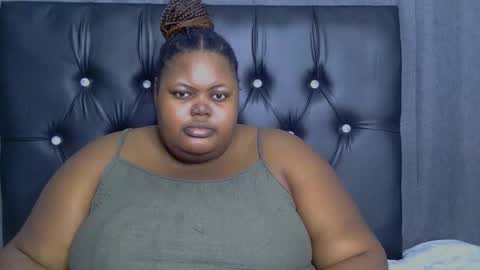 Natasha online show from September 2025 09:59:02 PM